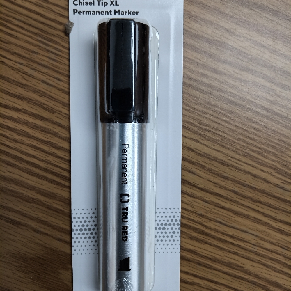 Tru Red chisel tip permanent marker brand new sealed black